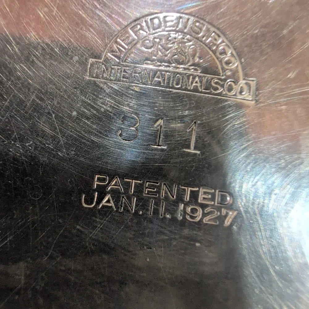 Antique Meriden S. P. Co. Silver Plate Cocktail Shaker 311 Patented 1927 Handle - Picture 8 of 8
